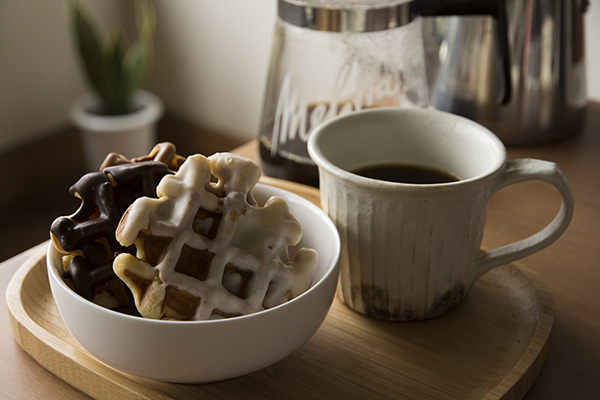 リエージュワッフル　サンガツナノカとハニー珈琲